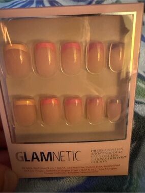 Glamnetic Press on Nails- Macarons